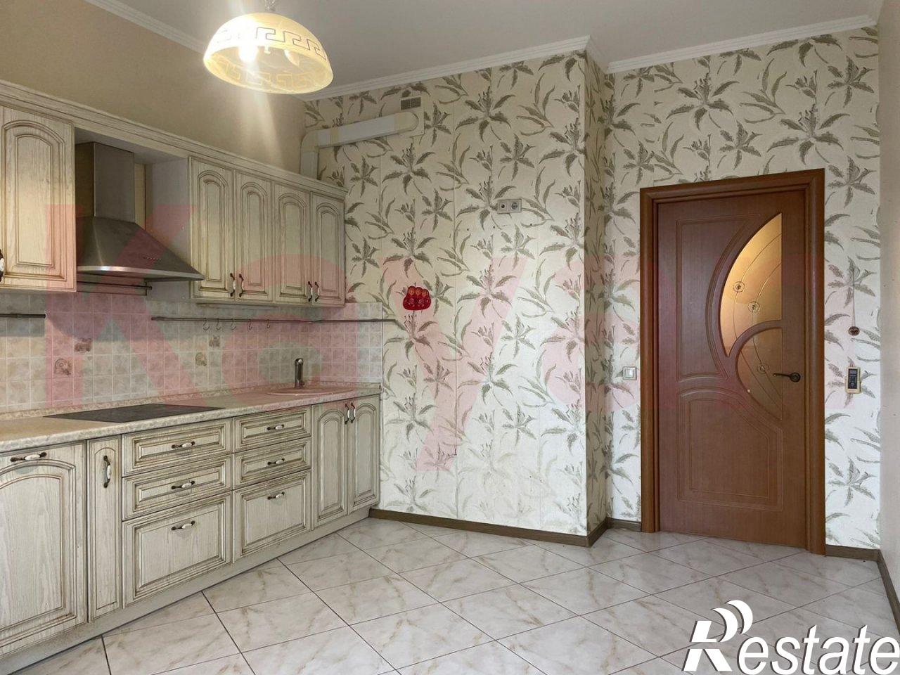 Купить квартиру за 10 300 000 рублей на Ставропольская ул.
