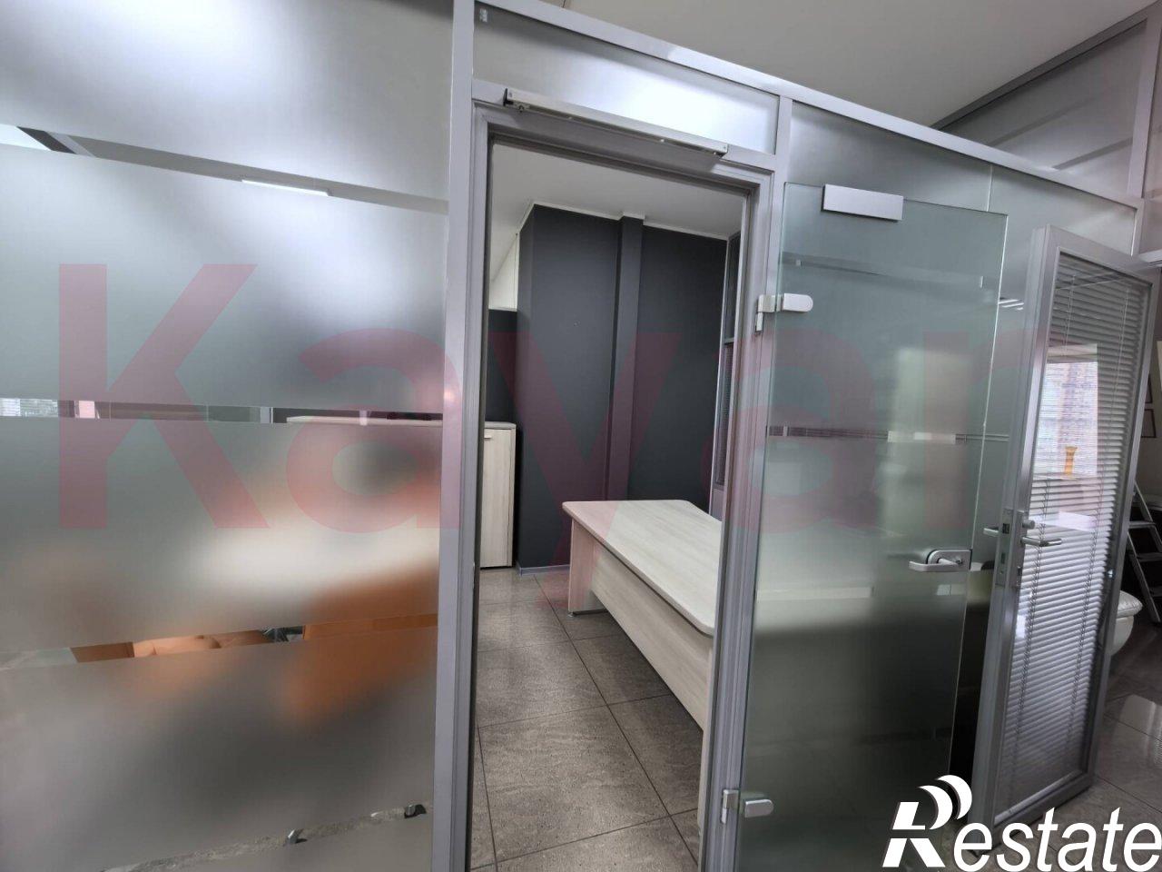 Купить офис, помещение под офис за 45 000 000 рублей на Красных Партизан ул.
