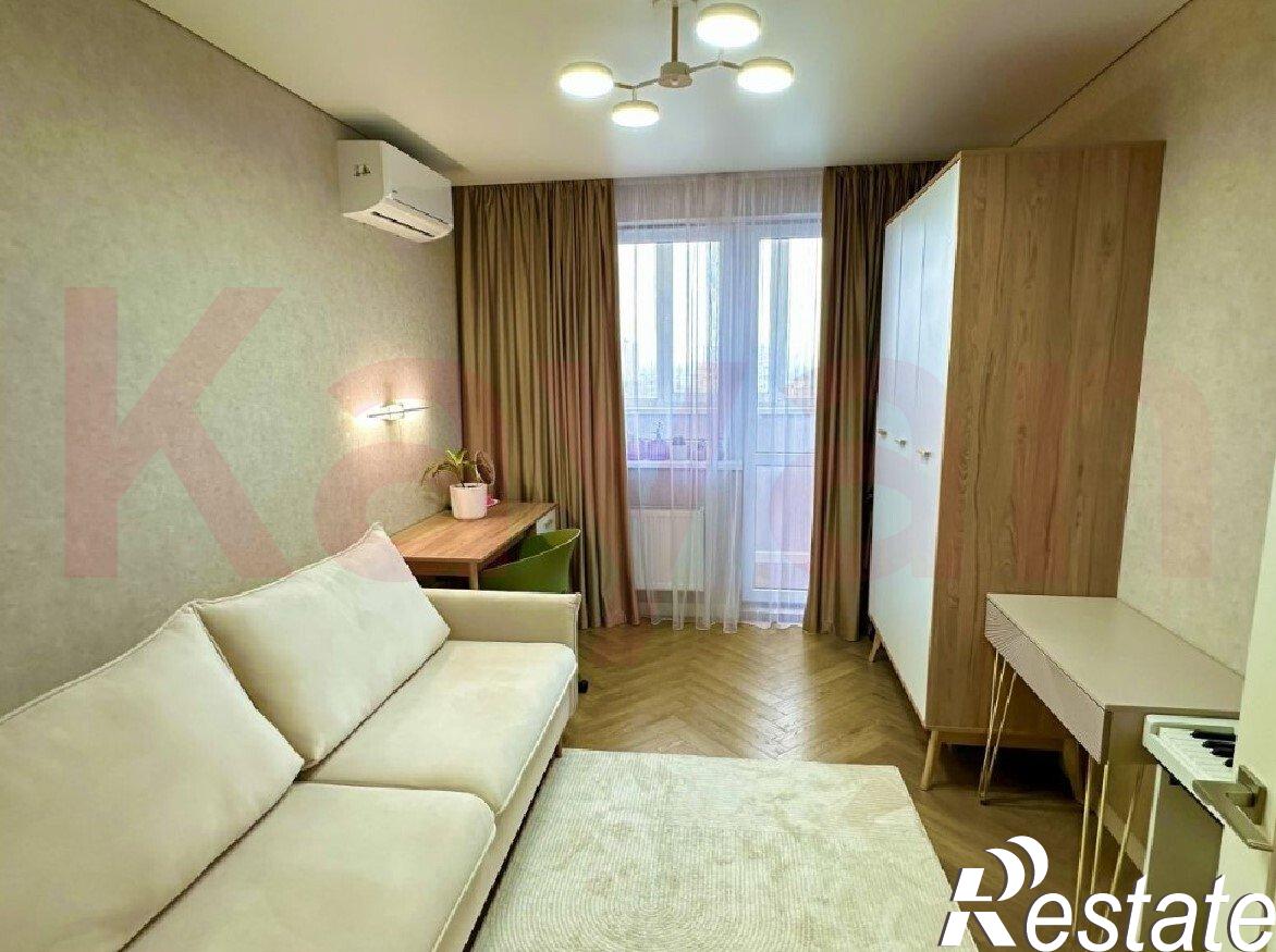 Купить квартиру за 12 990 000 рублей на им. Селезнева ул.