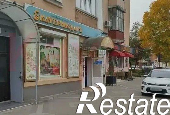 Купить торговое помещение за 21 000 000 рублей на Красная ул.