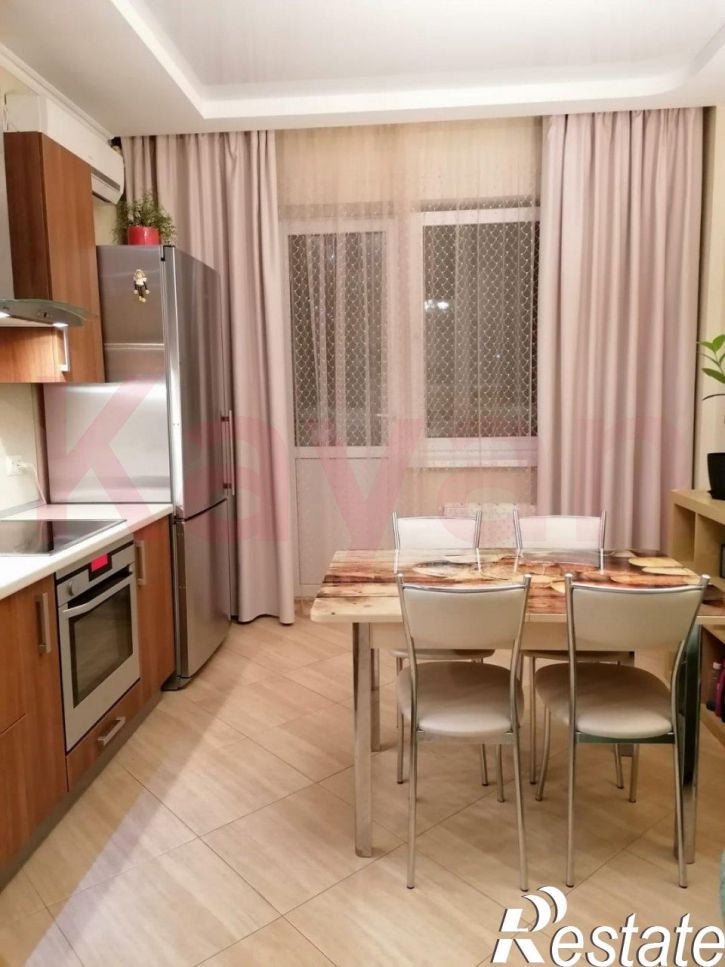 2-комн квартира Чекистов проспект