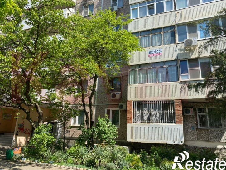3-комн квартира Чекистов проспект