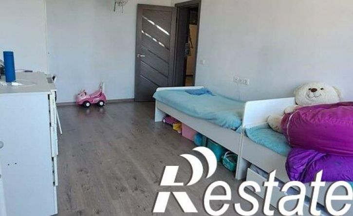 3-комн квартира улица Котлярова, 1,  д. 1