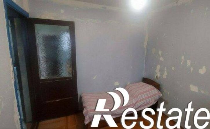 2-комн квартира улица Яна Полуяна, 42,  д. 42