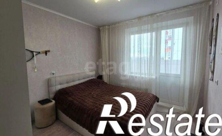 3-комн квартира улица Героя Аверкиева, 40,  д. 40