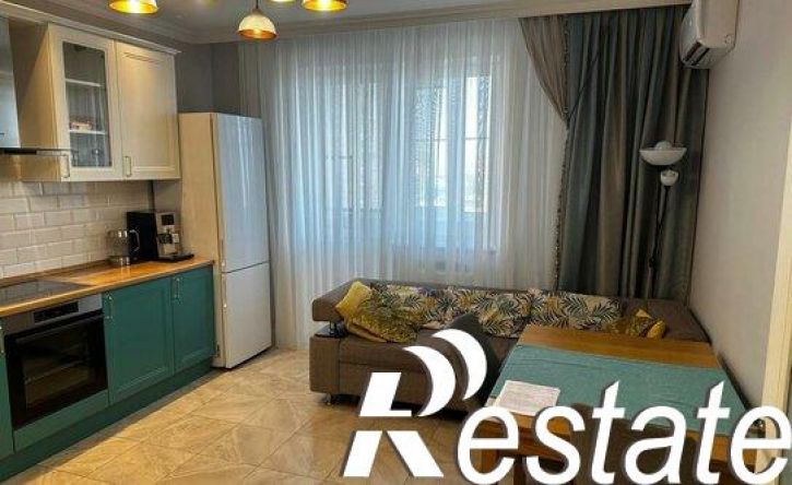 3-комн квартира улица Монтажников, 14,  д. 14