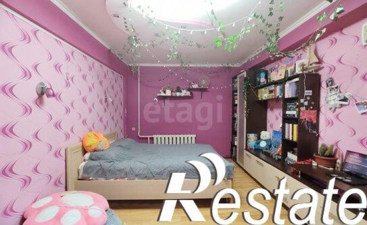 4-комн квартира улица Гидростроителей, 33,  д. 33