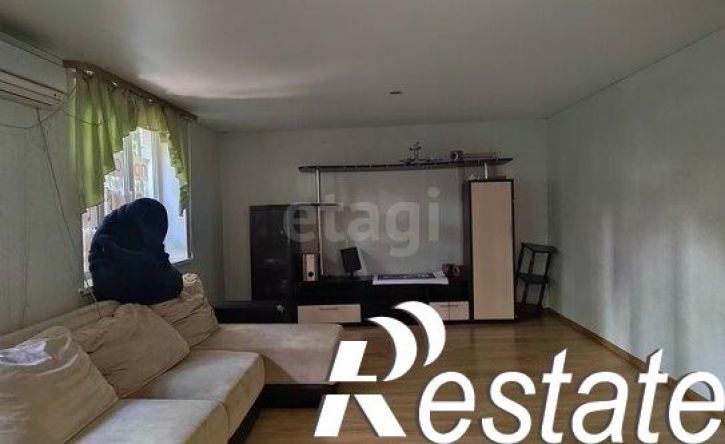 4-комн квартира улица Гидростроителей, 33,  д. 33