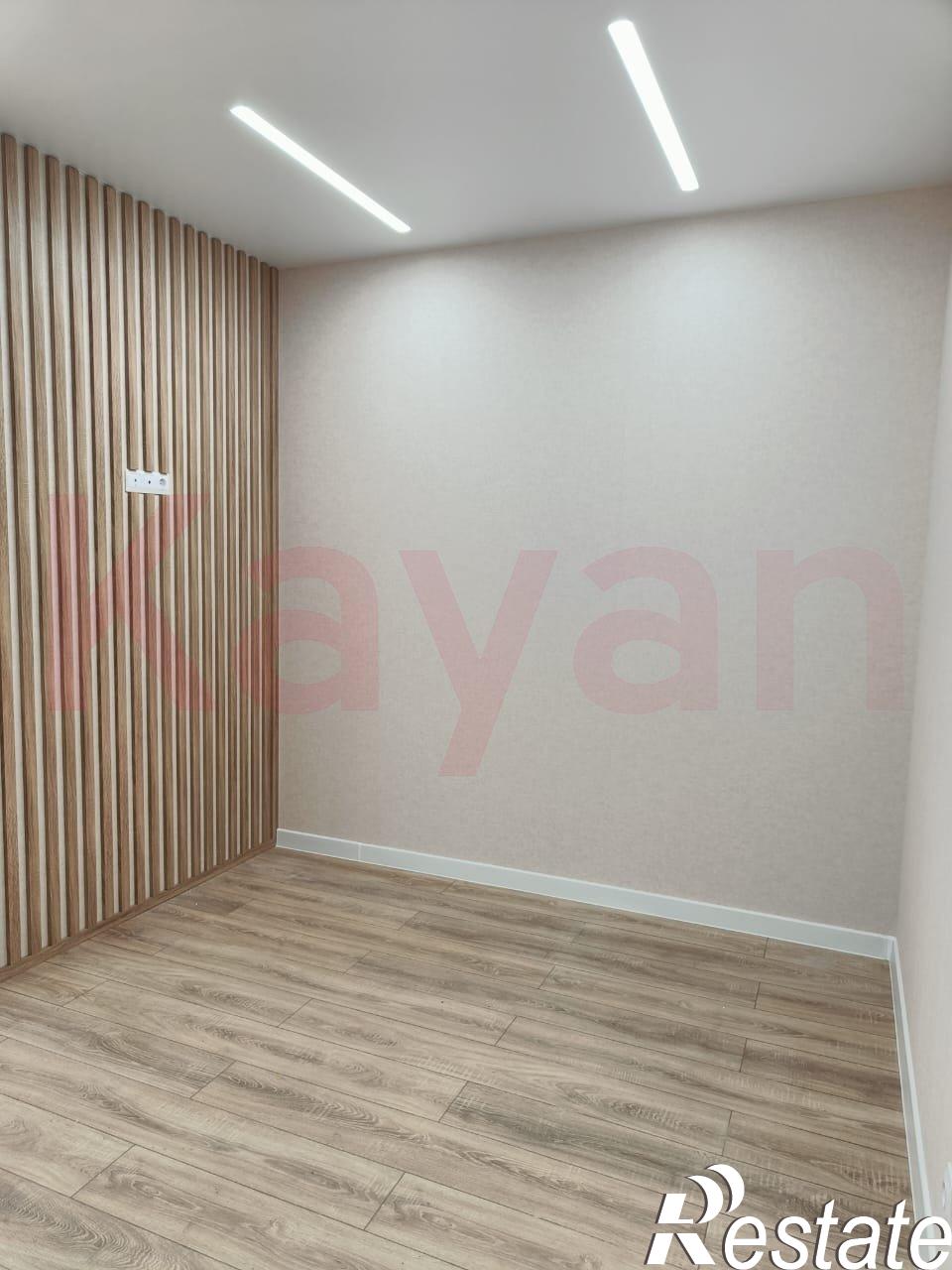 Купить квартиру за 9 300 000 рублей на Парусная ул.