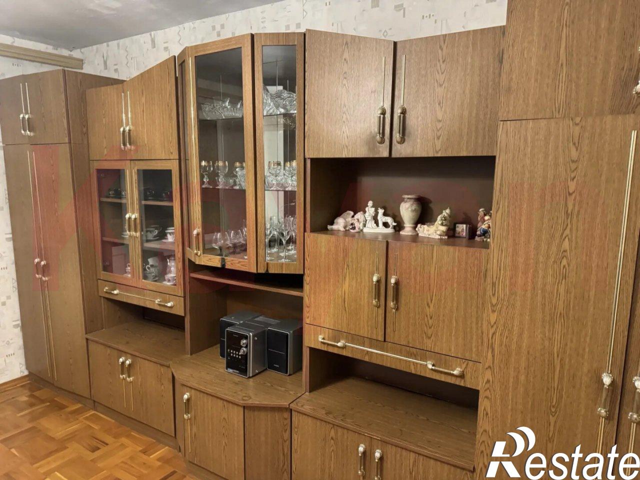 Купить квартиру за 8 000 000 рублей на Симферопольская ул.