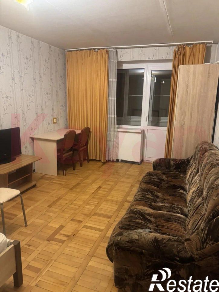 3-комн квартира Симферопольская ул.