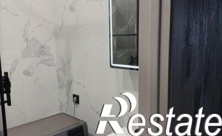 2-комн квартира проспект Писателя Знаменского, 9 к4,  д. 9 к4