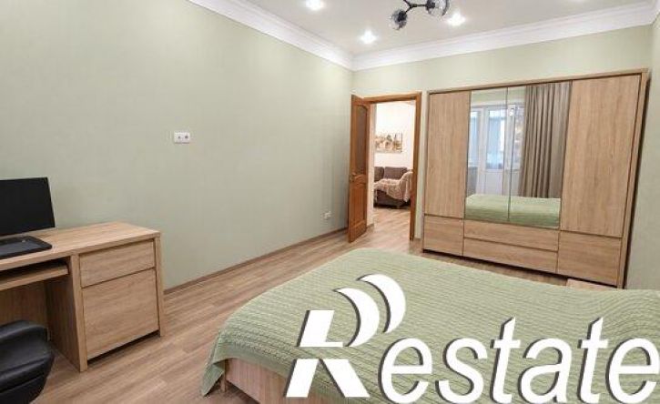 3-комн квартира улица Володарского, 75,  д. 75