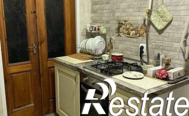 4-комн квартира Базовская улица, 70,  д. 70