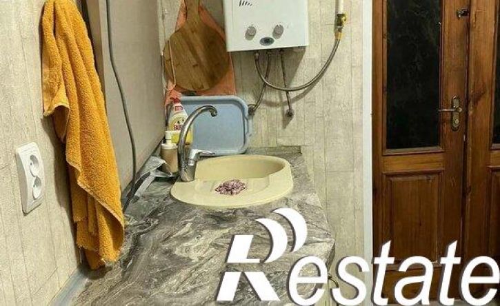 4-комн квартира Базовская улица, 70,  д. 70