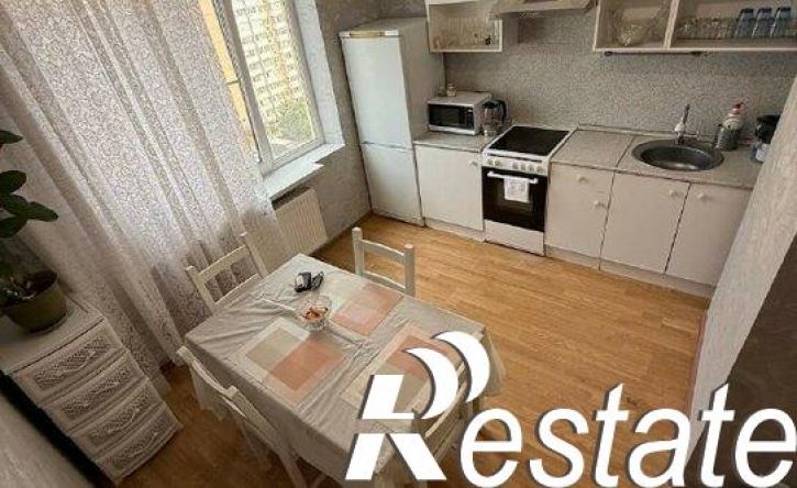 2-комн квартира улица Академика Лукьяненко, 8,  д. 8
