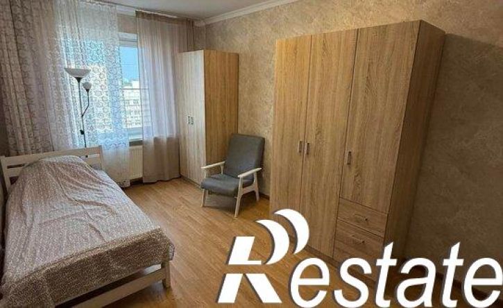2-комн квартира улица Академика Лукьяненко, 8,  д. 8