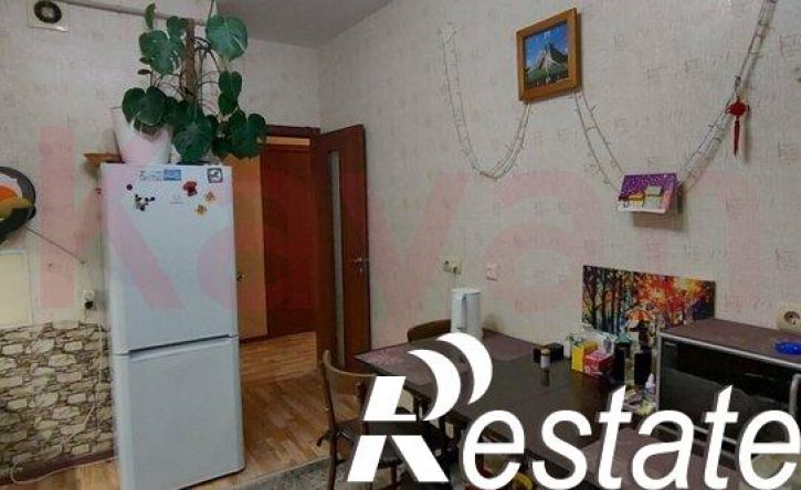 2-комн квартира улица Александра Покрышкина, 4/9,  д. 4/9