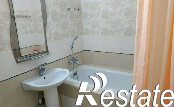 2-комн квартира проспект Чекистов, 24/1,  д. 24/1