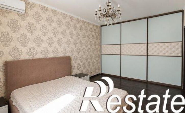 3-комн квартира Российская улица, 79/3 к2,  д. 79/3 к2