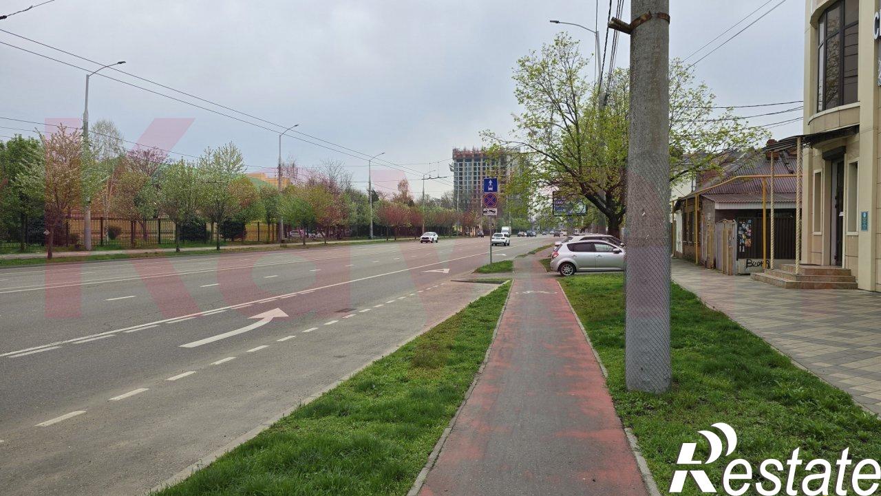 Сдать торговое помещение за 170 000 рублей на Северная ул.