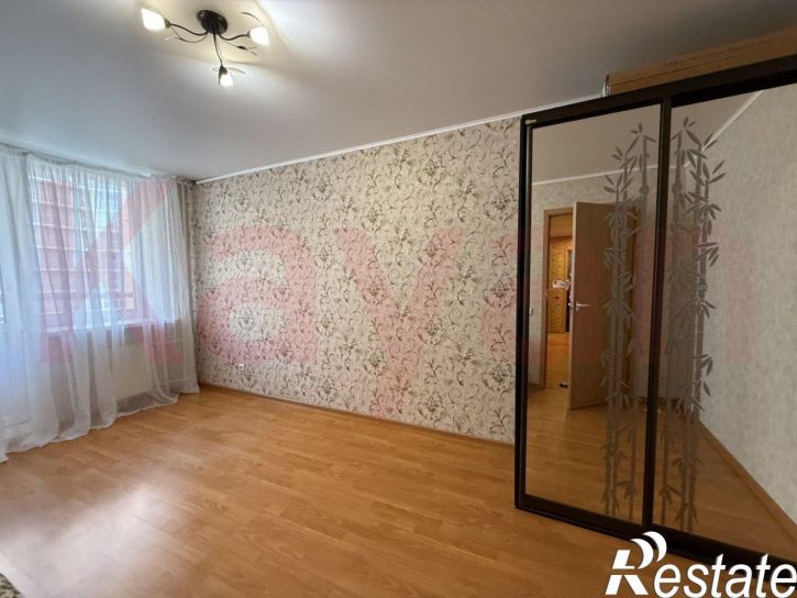 2-комн квартира Дзержинского ул.