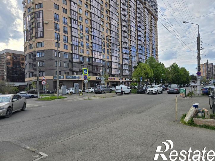 Торговое помещение Гаражная улица, 87,  д. 87