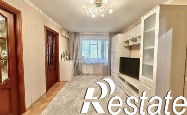 3-комн квартира улица Калинина, 70,  д. 70