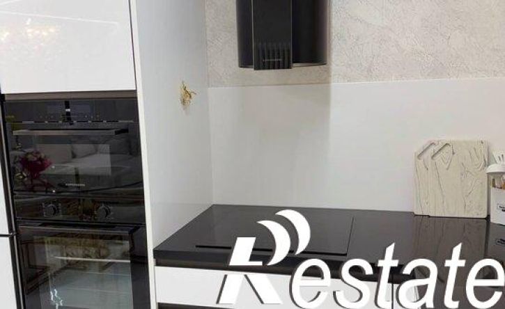 3-комн квартира Российская улица, 72/1 к1,  д. 72/1 к1