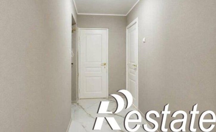 2-комн квартира проспект Чекистов, 21,  д. 21