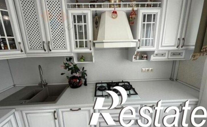 3-комн квартира улица Айвазовского, 98А,  д. 98А