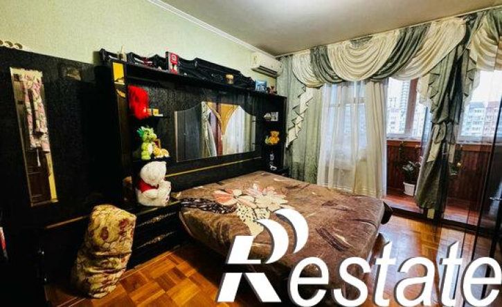 3-комн квартира улица Яна Полуяна, 4,  д. 4