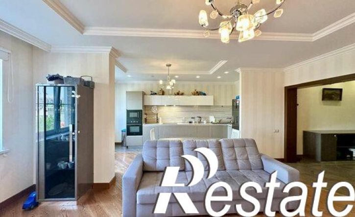 3-комн квартира улица Гаврилова, 27/1,  д. 27/1