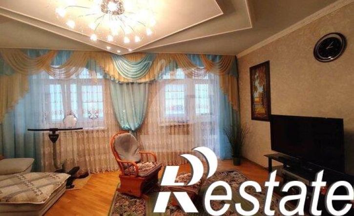 2-комн квартира улица 70 лет Октября, 26/1,  д. 26/1