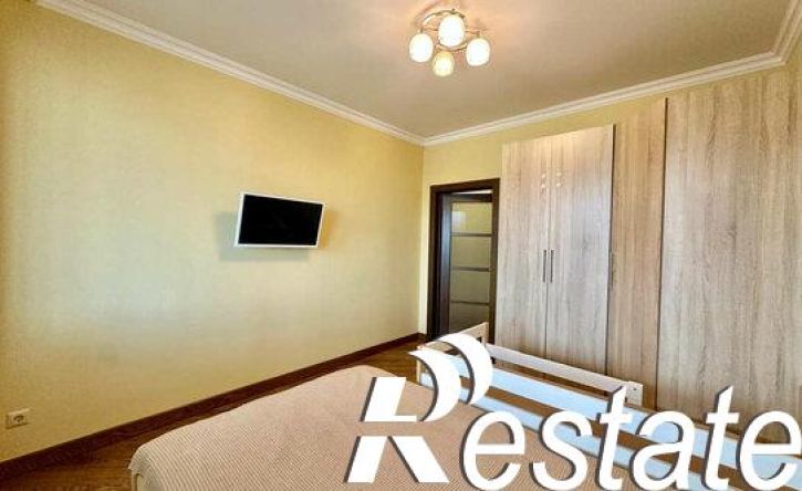 3-комн квартира улица Гаврилова, 27/1,  д. 27/1