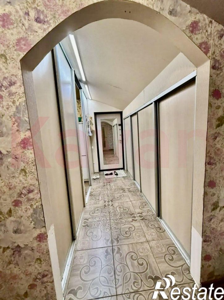 2-комн квартира Защитников Отечества ул.