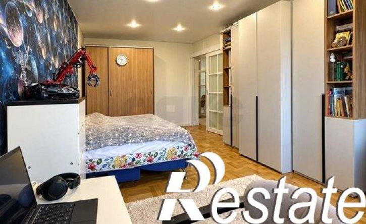 3-комн квартира улица Яна Полуяна, 18,  д. 18