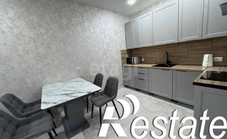 2-комн квартира улица Лётчика Позднякова, 2 к13,  д. 2 к13