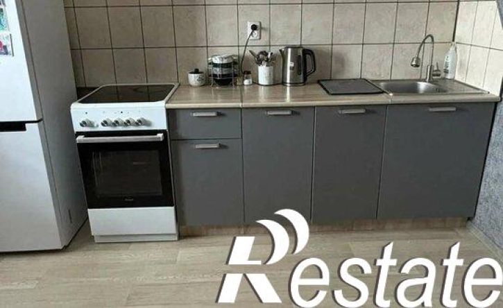 2-комн квартира проспект Чекистов, 1,  д. 1