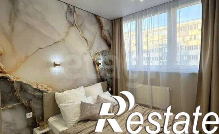 2-комн квартира Российская улица, 267 к4,  д. 267 к4