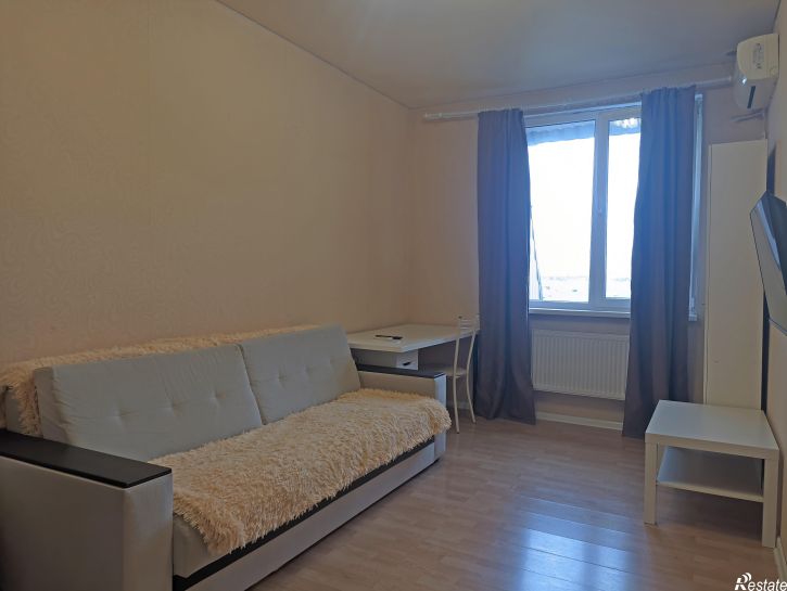 1-комн квартира Корчагинцев, 10