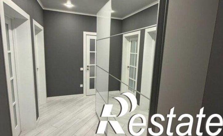 3-комн квартира улица Героя Сарабеева, 5 к4,  д. 5 к4