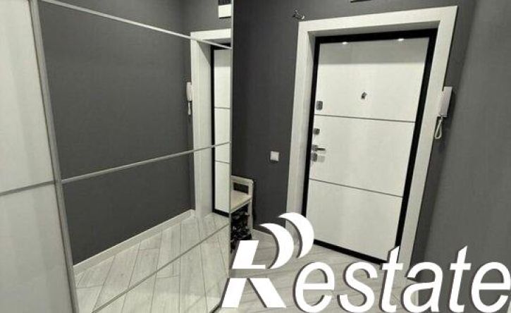 3-комн квартира улица Героя Сарабеева, 5 к4,  д. 5 к4