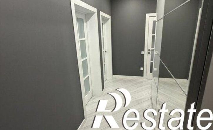 3-комн квартира улица Героя Сарабеева, 5 к4,  д. 5 к4